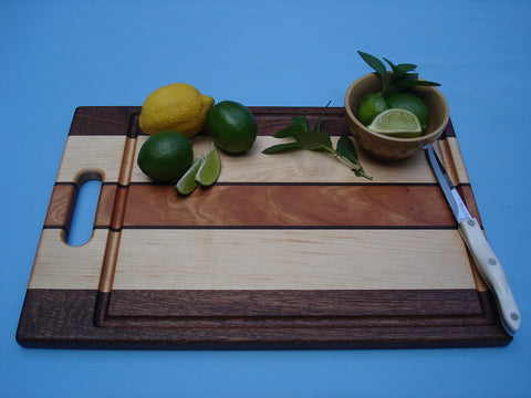 Woodland Series Large Cutting Board with Handle - Sapele, Maple
